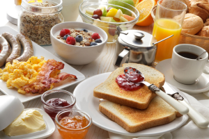 Leia mais sobre o artigo Saiba a melhor hora para tomar café da manhã e equilibrar a sua rotina
